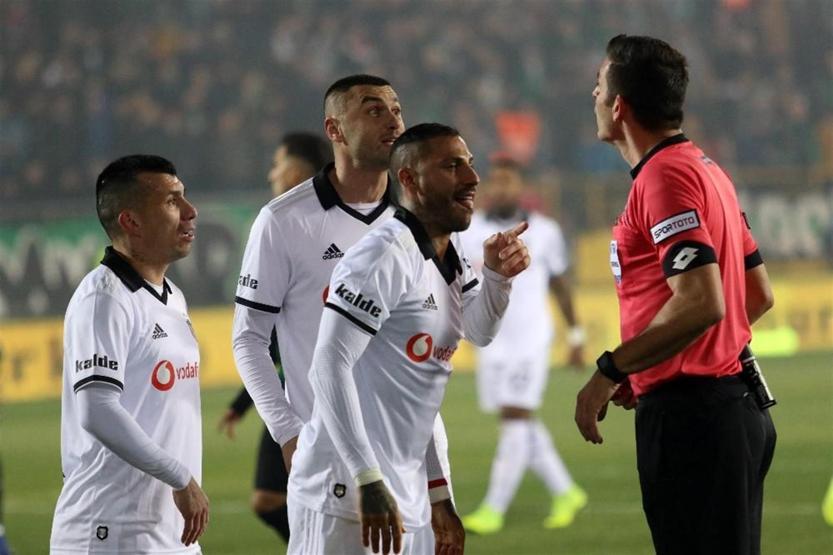 Beşiktaş 2019a galibiyetle başladı