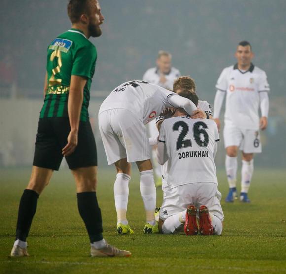 Beşiktaş 2019a galibiyetle başladı