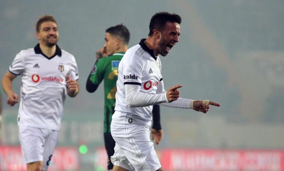 Beşiktaş 2019a galibiyetle başladı