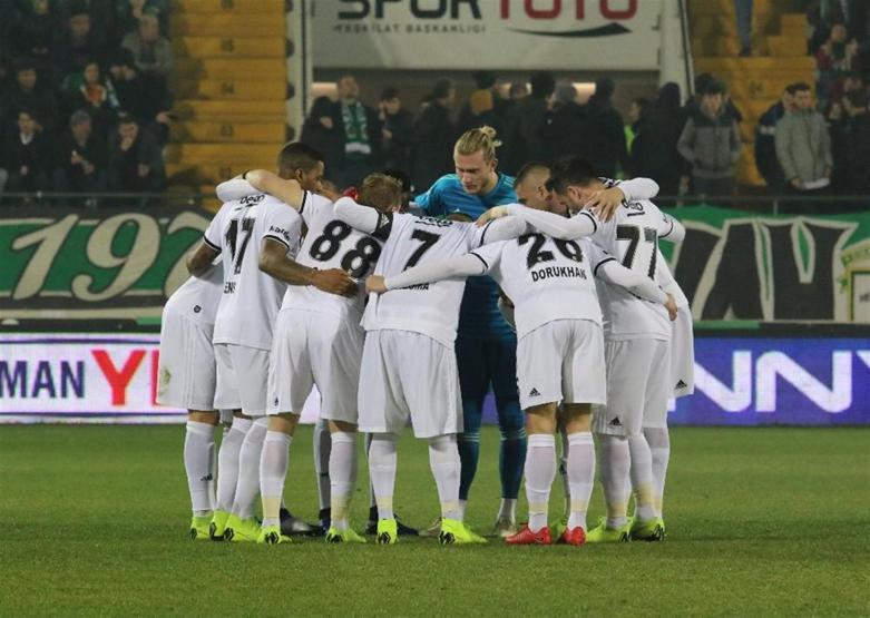 Beşiktaş 2019a galibiyetle başladı