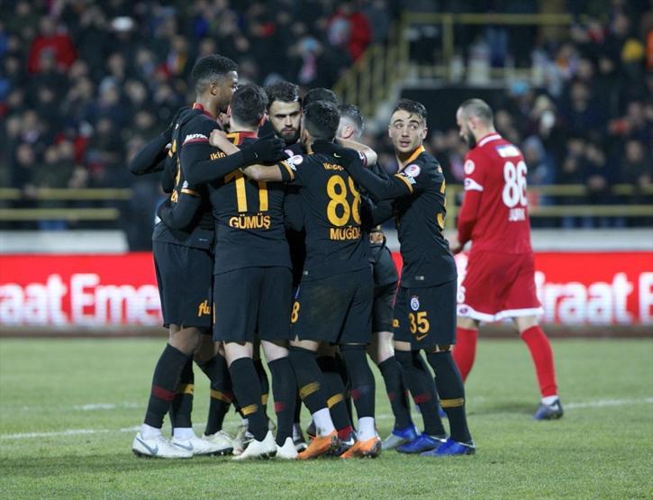 Bu formayı giymeye layık değiller