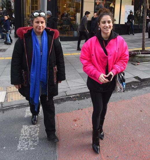 Hazal Kaya müjdeyi verdi: Çok şükür atlattık
