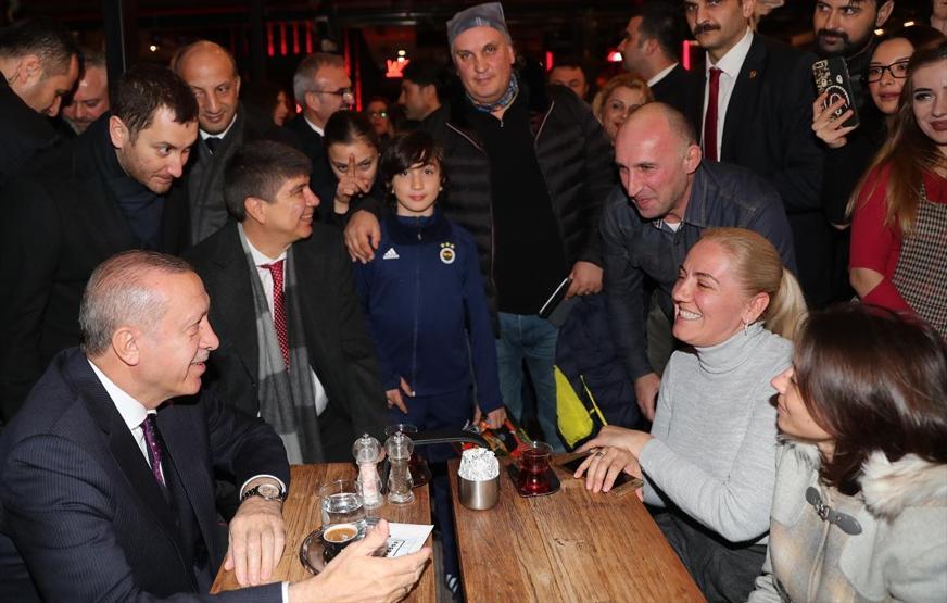 Erdoğan Antalyada vatandaşlarla sohbet etti