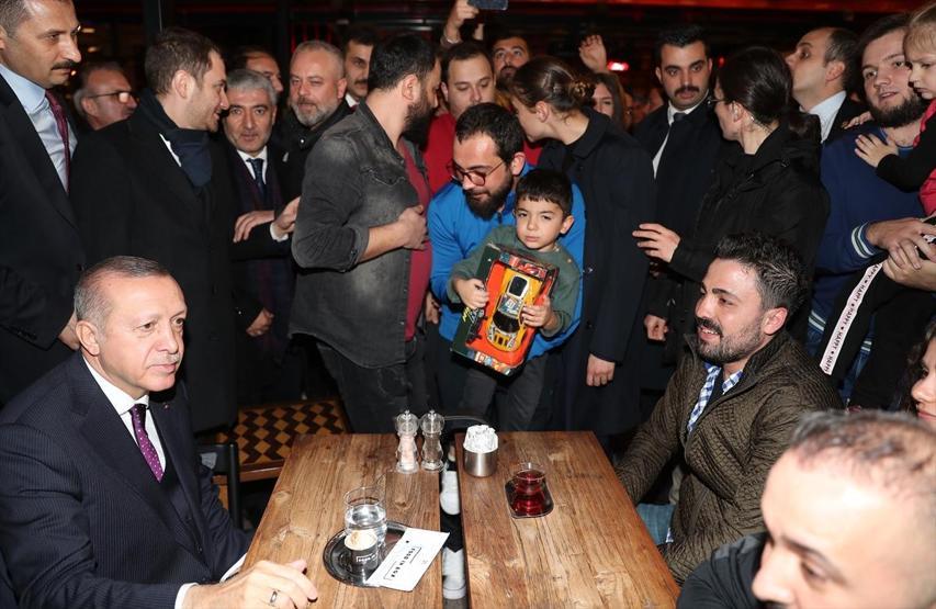 Erdoğan Antalyada vatandaşlarla sohbet etti
