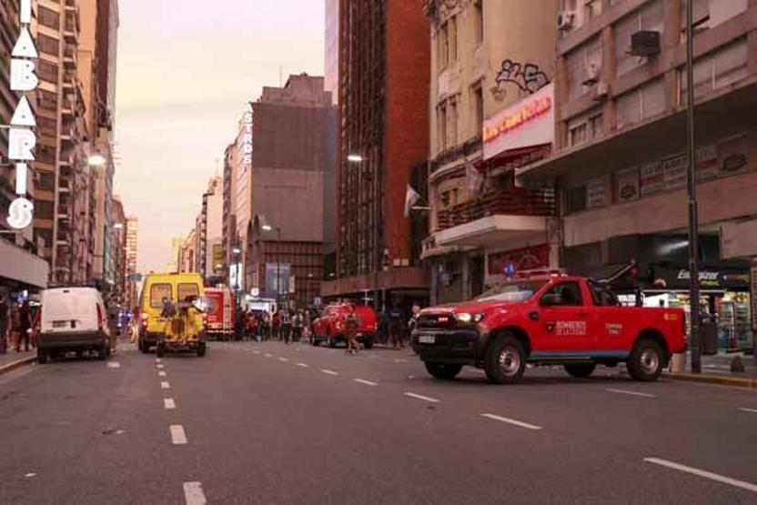 Arjantinde otel yangını: Ölü ve çok sayıda yaralı var