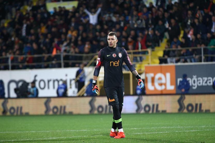 Alanyaspordan Galatasaraya çelme