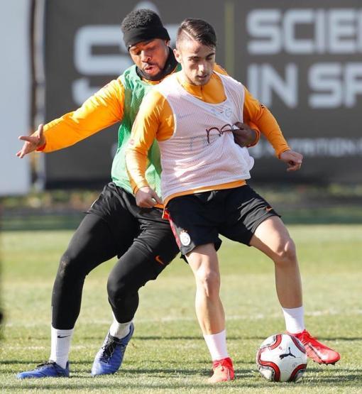 İki futbolcu takıma geri döndü