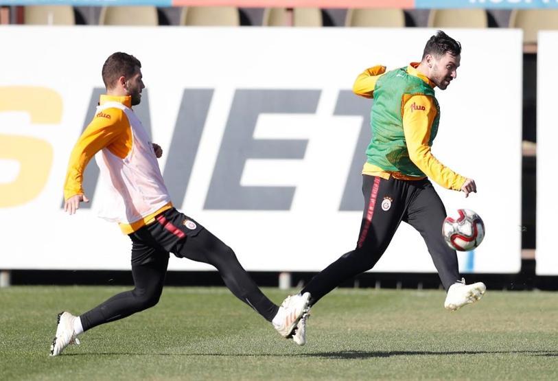 İki futbolcu takıma geri döndü