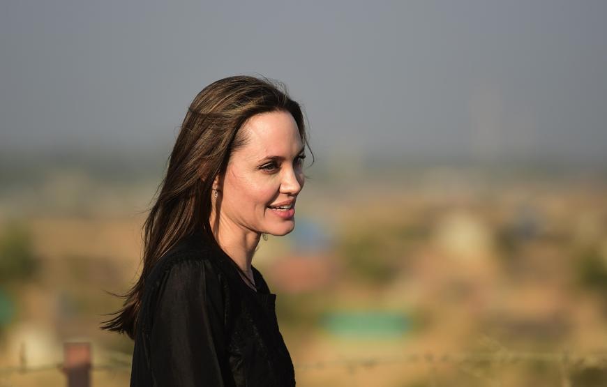 Angelina Jolie Rohingya mülteci kampında