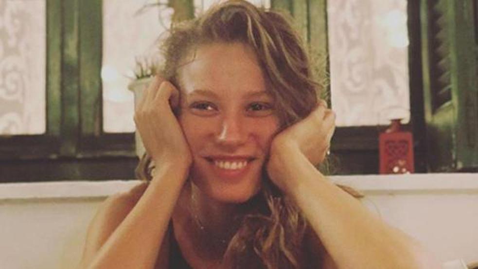 Serenay Sarıkaya sesiyle büyüledi