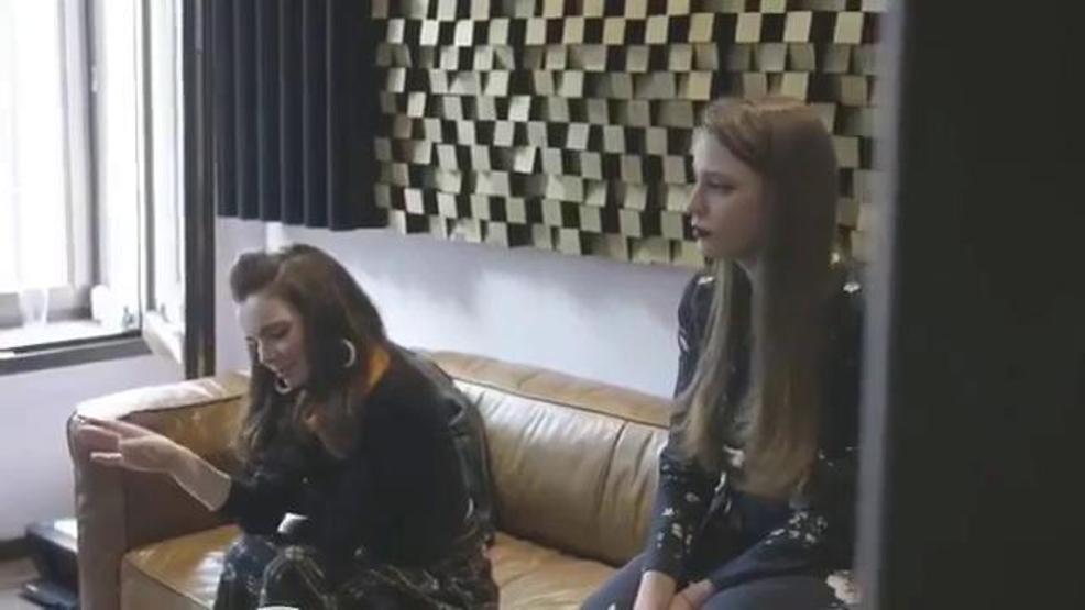 Serenay Sarıkaya sesiyle büyüledi