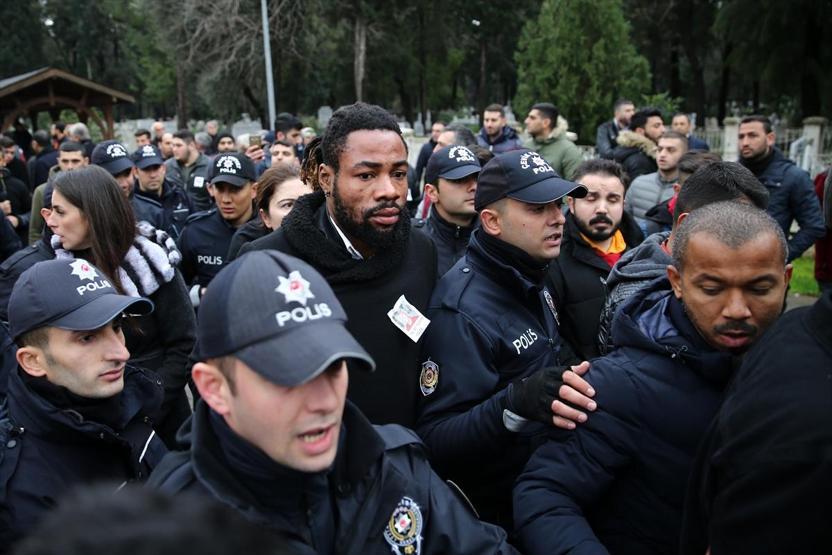 Galatasaray Fatih Terimi yalnız bırakmadı