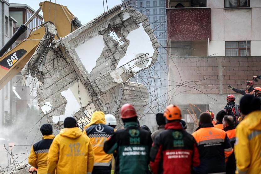 İstanbulda acı bekleyiş devam ediyor