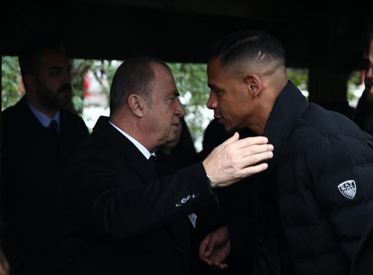 Galatasaray Fatih Terimi yalnız bırakmadı
