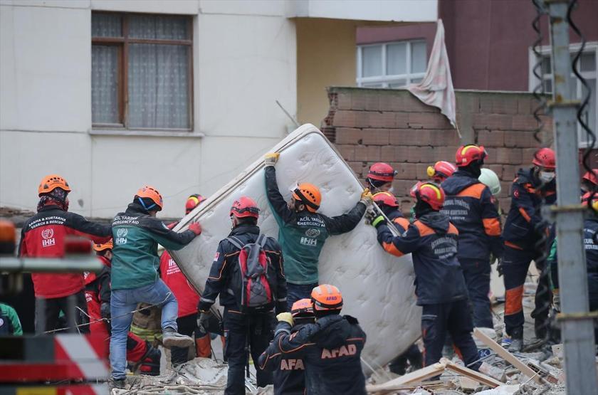 İstanbulda acı bekleyiş devam ediyor