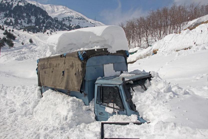 Hindistan’da çığ felaketi