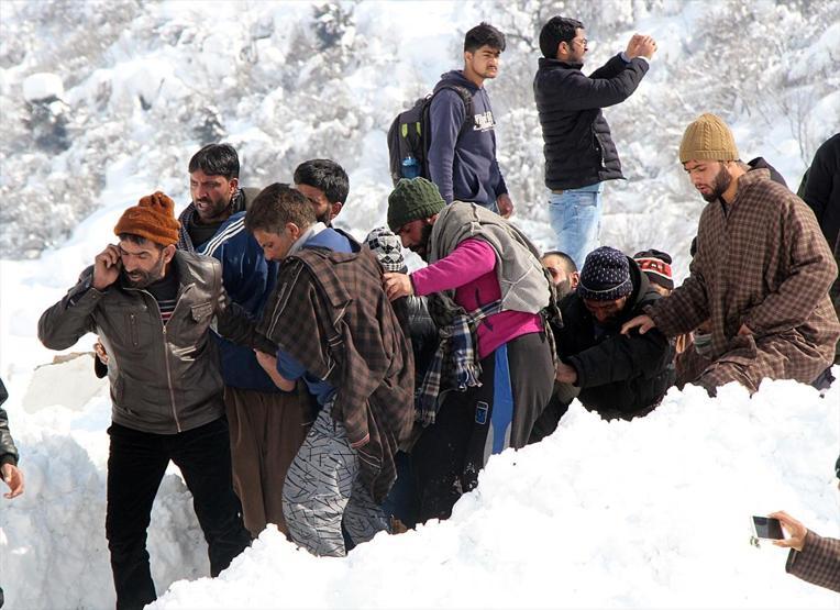 Hindistan’da çığ felaketi