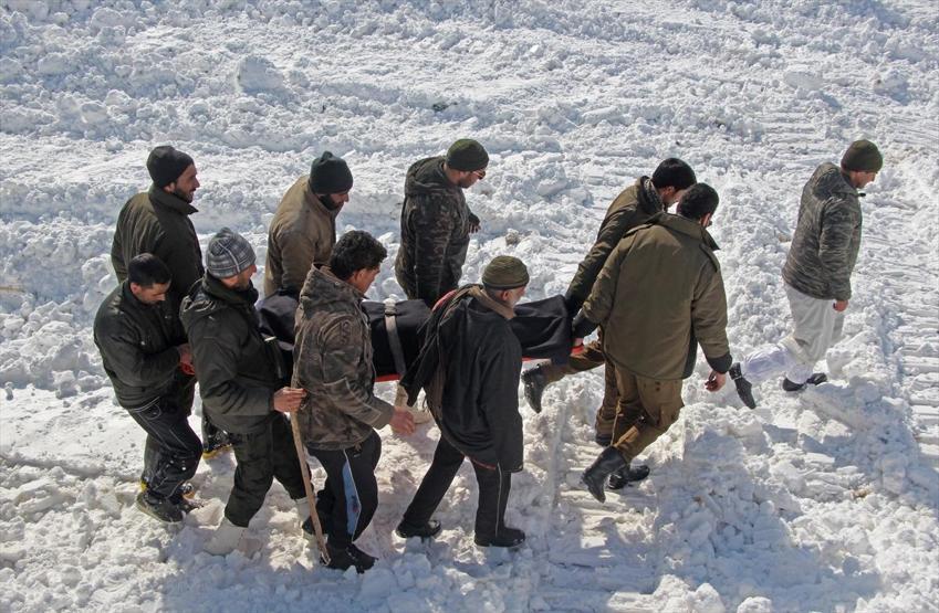 Hindistan’da çığ felaketi