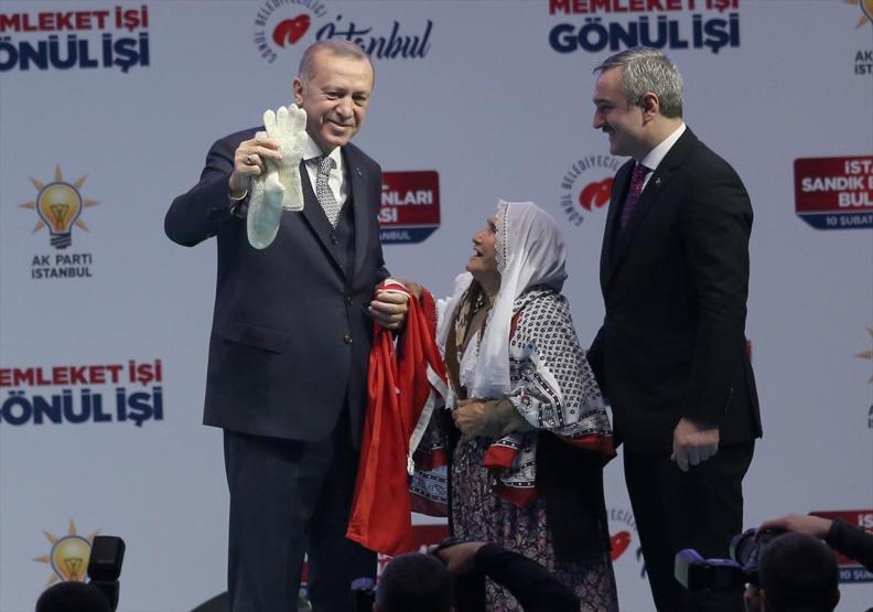 81 yaşındaki Meliha Ninenin Erdoğan sevgisi