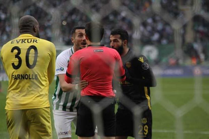 Jahovic, Yeni Malatyaspor kalecisini ısırdı