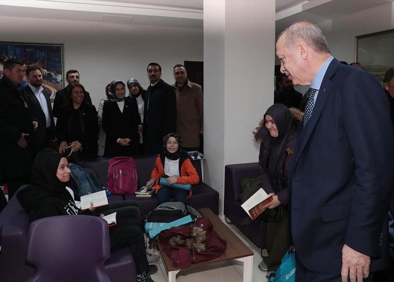 Cumhurbaşkanı Erdoğandan Ankaraya Metrobüs müjdesi