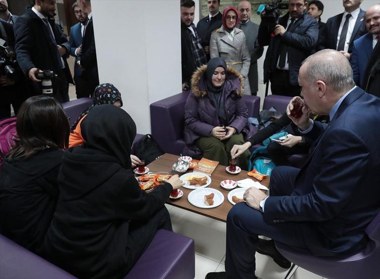 Cumhurbaşkanı Erdoğandan Ankaraya Metrobüs müjdesi