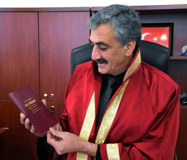 12 yılda 30 bin çiftin nikahını kıydı