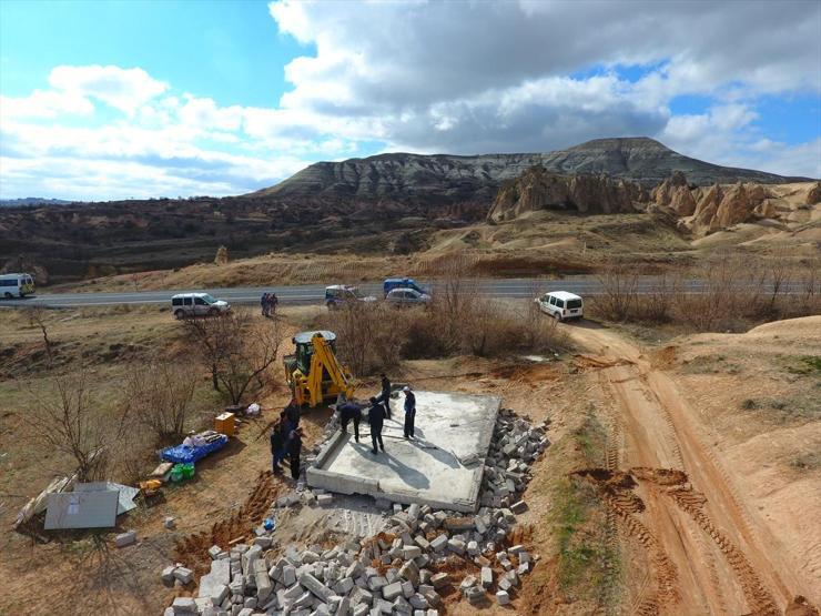 Kapadokyadaki yapıların yıkılmasına başlandı