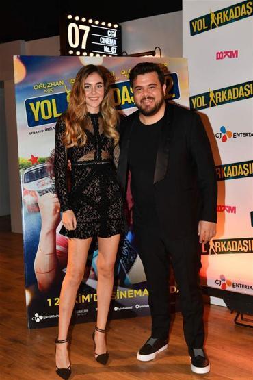 İşte Eser Yenenlerin sevgilisine aldığı tektaşın fiyatı
