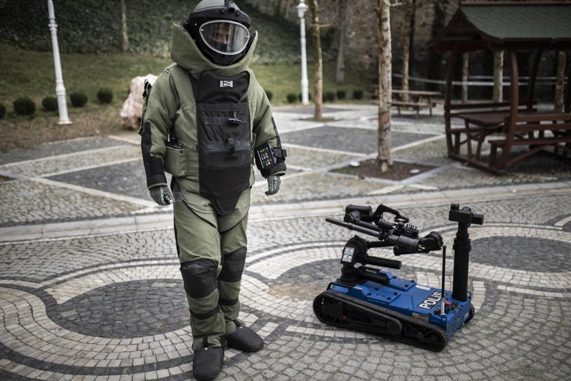 Yerli bomba imha robotu Ertuğrul İstanbulda görev başında