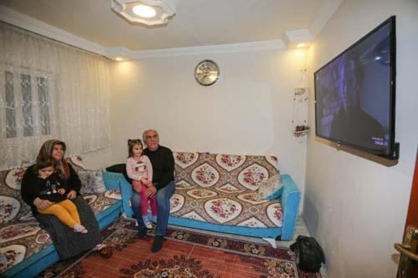 Diziden etkilenip soyadlarını değiştirdiler