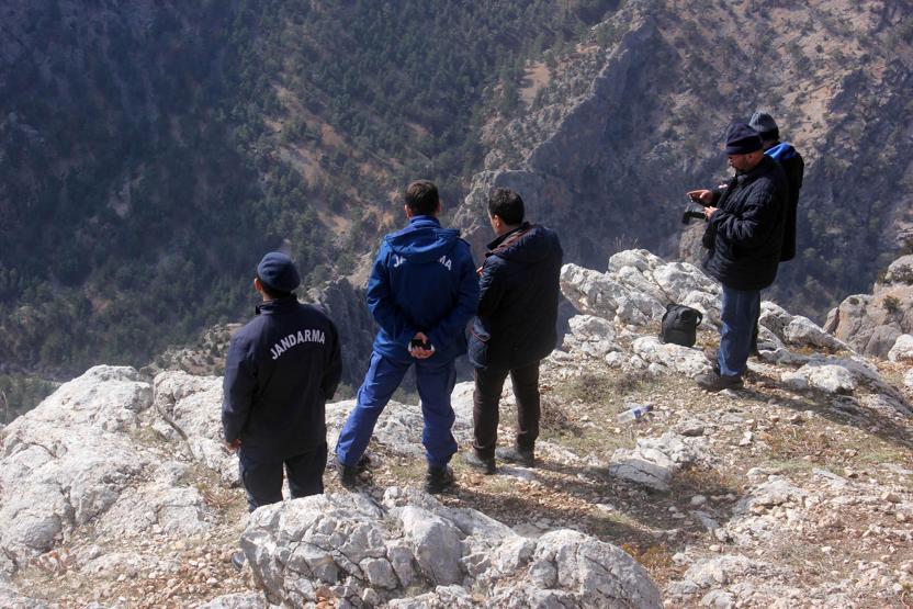Avlanırken uçurumdan düştü, 22 saatlik operasyonla kurtarıldı