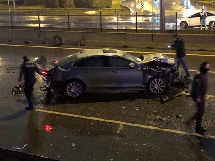 E-5te zincirleme trafik kazası Bir kişi öldü, 4 kişi de yaralandı