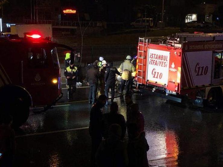E-5te zincirleme trafik kazası Bir kişi öldü, 4 kişi de yaralandı