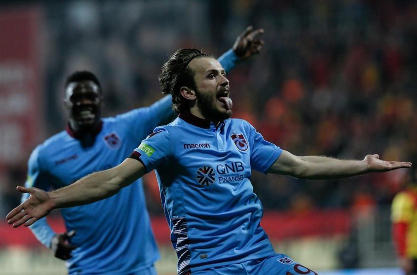 Trabzonsporun Türk futboluna yeni hediyesi: Abdulkadir Parmak