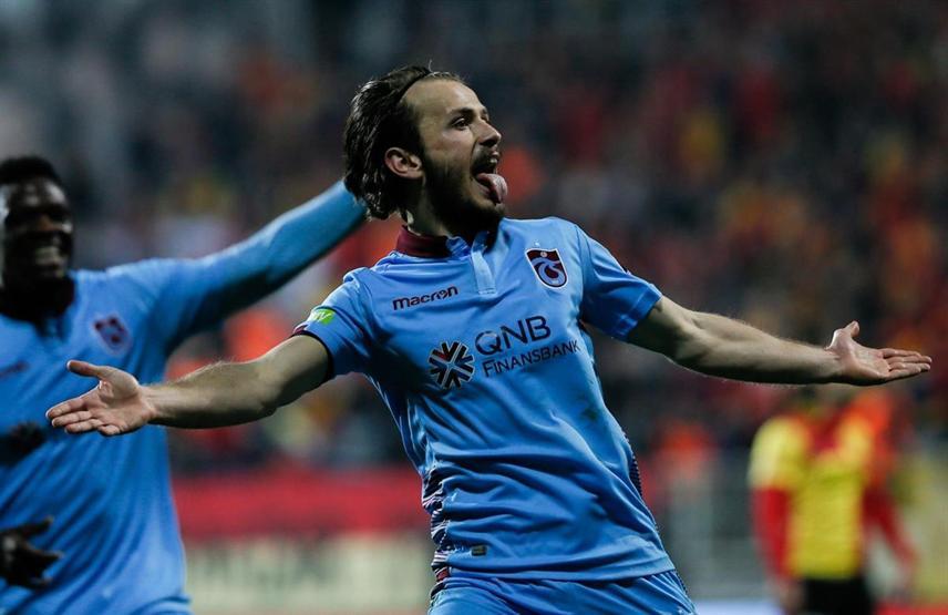 Trabzonsporun Türk futboluna yeni hediyesi: Abdulkadir Parmak