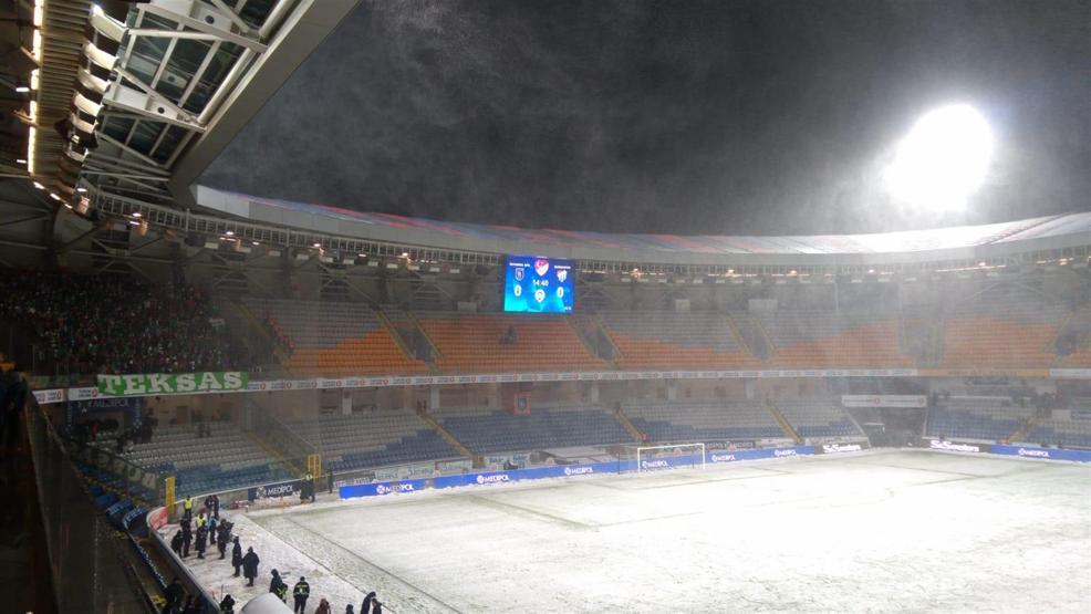 Başakşehir - Bursaspor maçı ertelendi