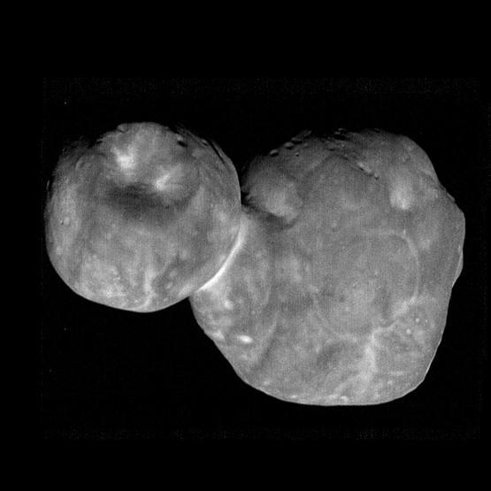 NASA yeni fotoğrafları paylaştı: Komplo teorisyenleri alarma geçti