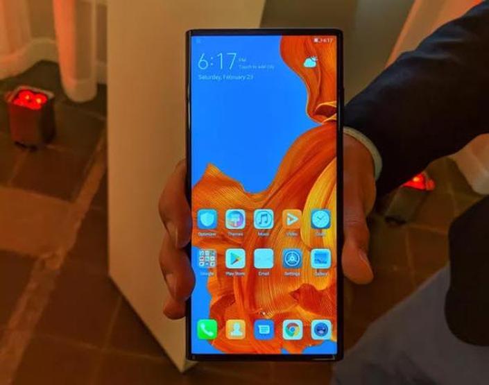 Huawei Mate X tanıtıldı, işte özellikleri ve fiyatı