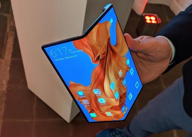Huawei Mate X tanıtıldı, işte özellikleri ve fiyatı