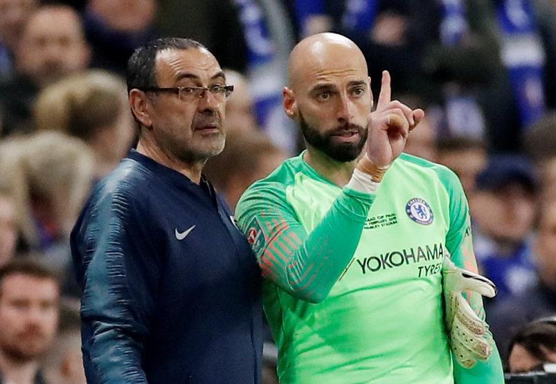 İngiliz basını: Chelseade anarşi
