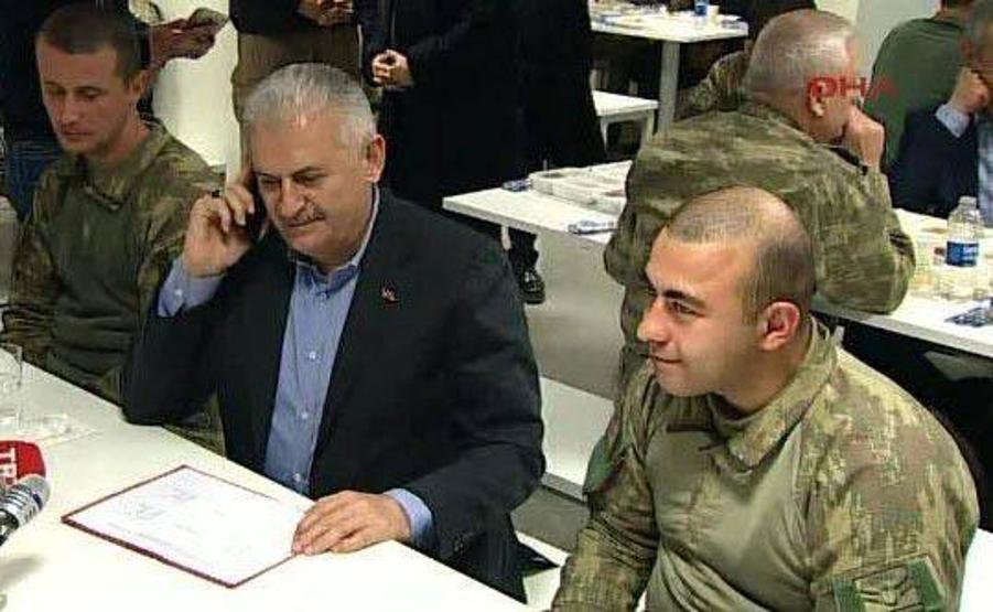 Tek oğlu şehit oldu, hayatını şehit çocuklarına adadı