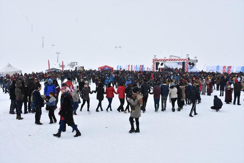 2 bin 800 rakımda kar festivali düzenlendi