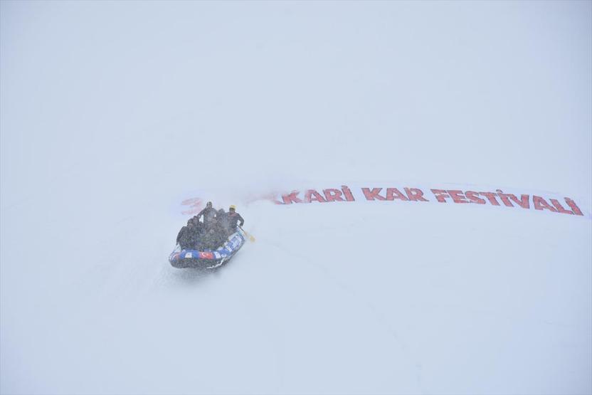 2 bin 800 rakımda kar festivali düzenlendi