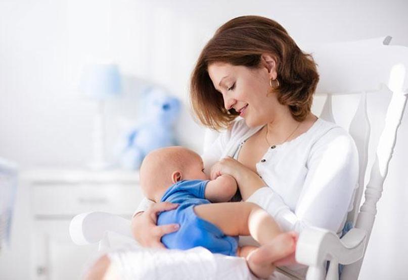 İşte bebek emzirirken yapılan hatalar