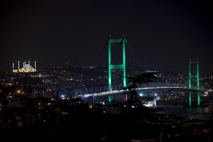 Çamlıca Camisinde sona gelindi, ışık testi yapılıyor