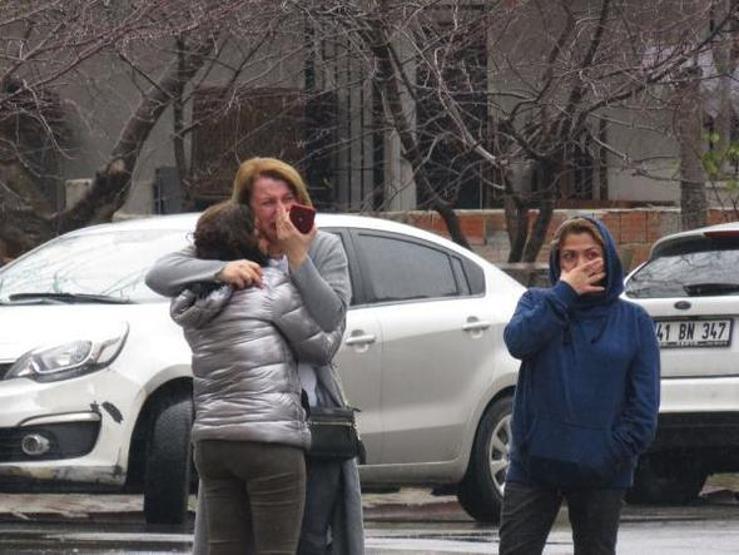 Ümraniyede cinayet: 17 yaşındaki çocuk annesini beyzbol sopasıyla öldürdü