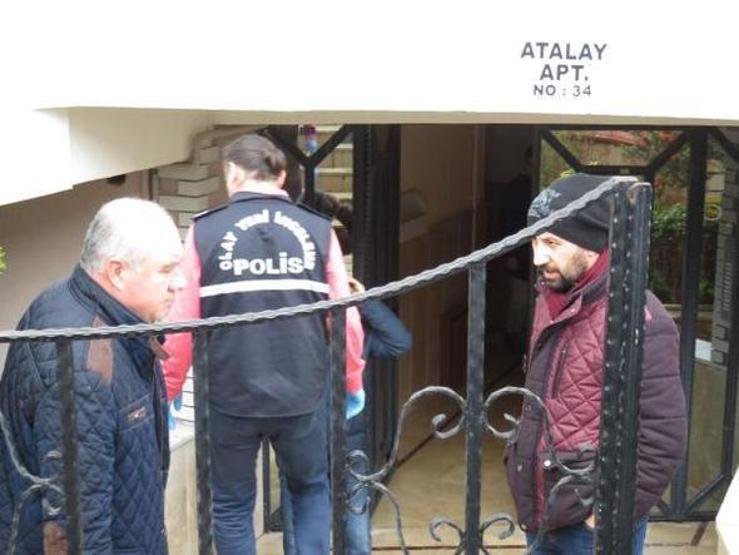 Ümraniyede cinayet: 17 yaşındaki çocuk annesini beyzbol sopasıyla öldürdü