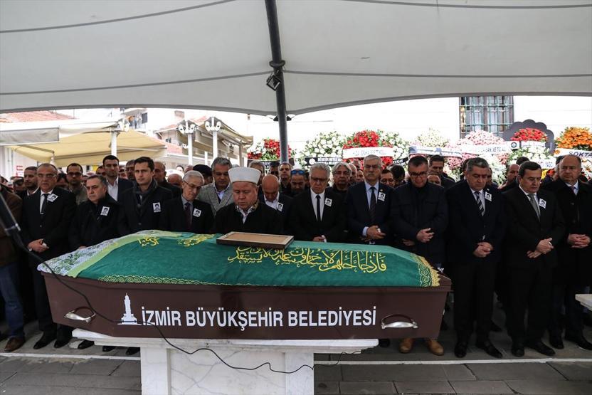 Sanatçı Zülfü Livanelinin acı günü