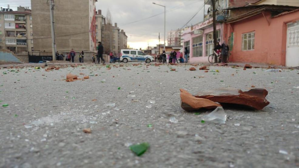 İki aile birbirine girdi, adeta savaş çıktı: 200 polis müdahale etti